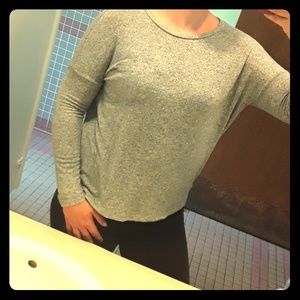 🖤Long Sleeve Tee w/ Pocket🖤